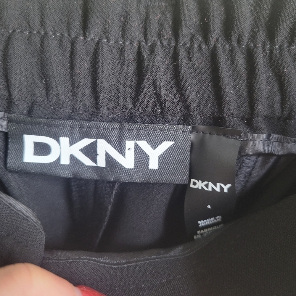 DKNY Black Pull-On Tapered Ankle Pants Elastic Waist Work Slacks - Picture 2 of 5